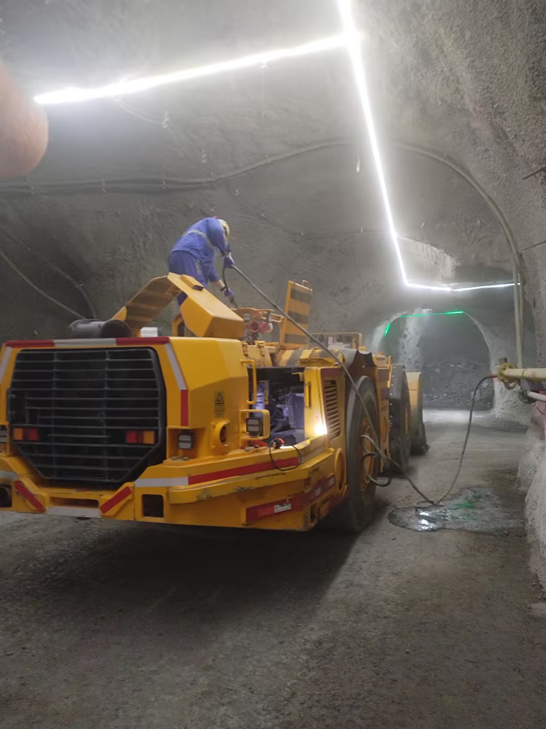 9c4ee1eaf7fdda73a3a923a25d4c073a_compress